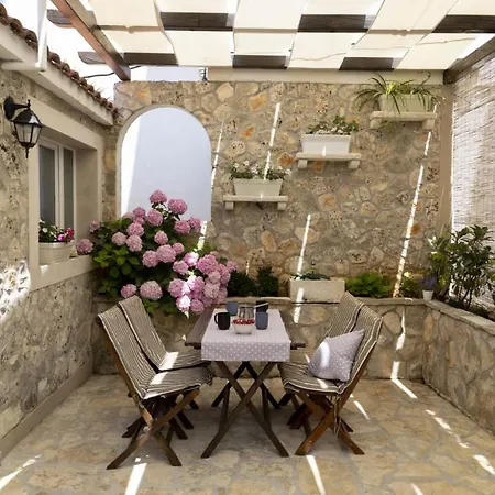 M&t Apartman Supetar